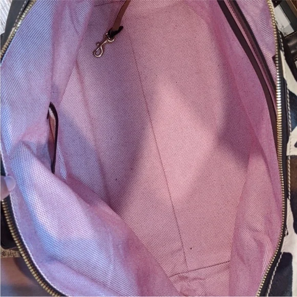 Dooney and Bourke Giraffe Print Weekend Bag - Picture 12 of 16